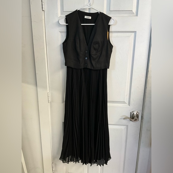 Montaigne Pleated Maxi Dress - Picture 4 of 7